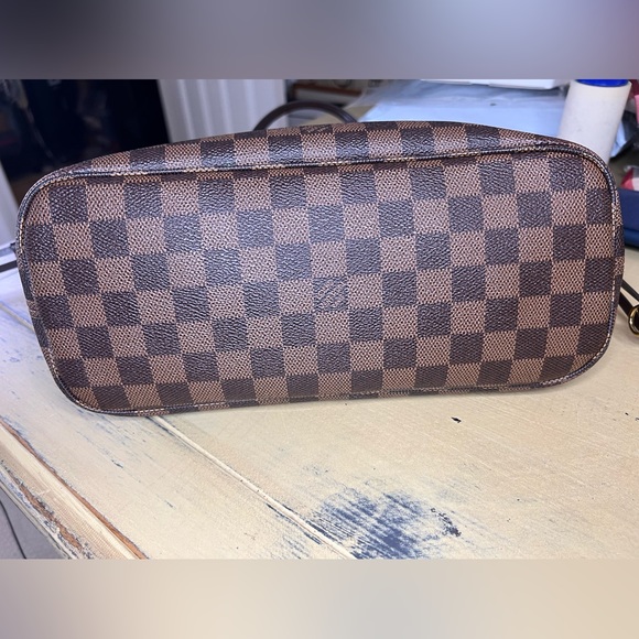 - Louis Vuitton Never-full - Picture 10 of 16